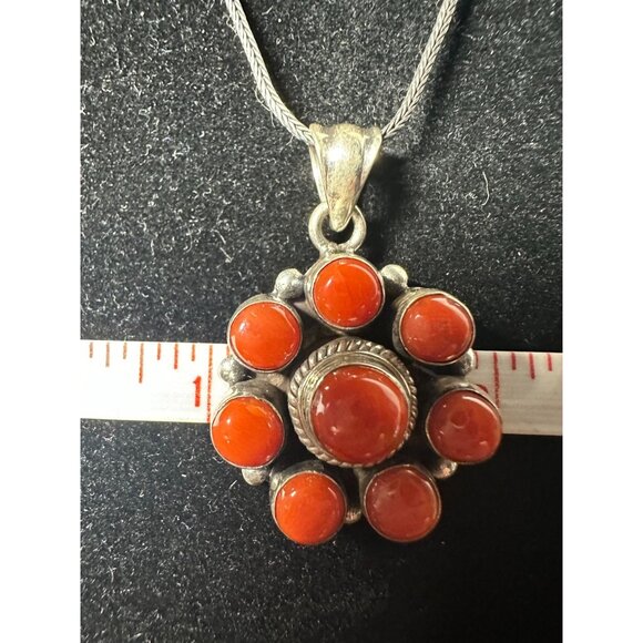 VTG Sterling Silver and Coral Pendant on 18 inch Silver Chain 22 grams - Picture 5 of 6
